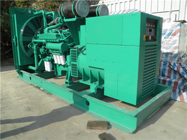 萨迦发电车出租-柴油发电机散热器怎样散热