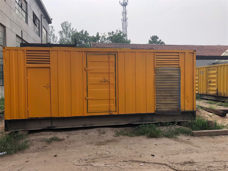 萨迦柴油发电机如何判断新机油是否已经完全充满机油滤清器？