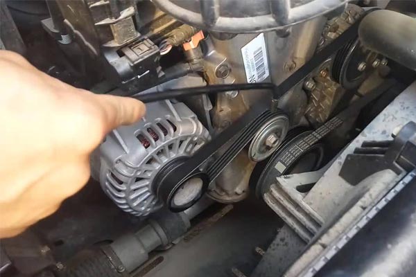 萨迦转速传感器的工作原理是什么？