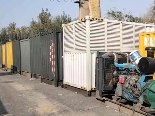 萨迦200KW柴油发电机机组每小时油耗是多少？